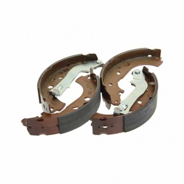Колодки тормозные FIAT Doblo (05-) задние барабанные (4шт.), GS8738, TRW